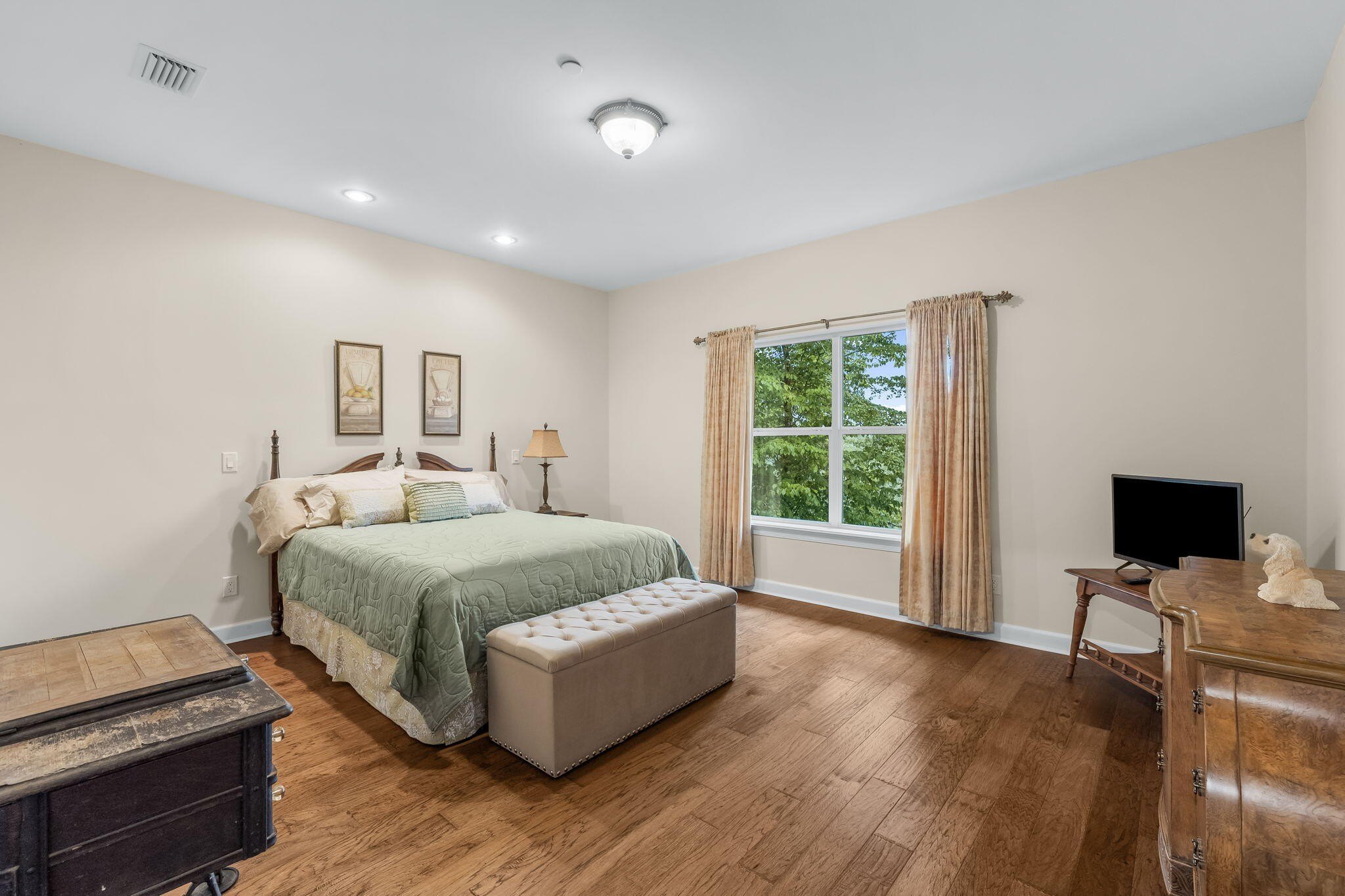 Youngstown, Florida, 32466, United States, 6 Bedrooms Bedrooms, ,6 BathroomsBathrooms,Residential,For Sale,1981831