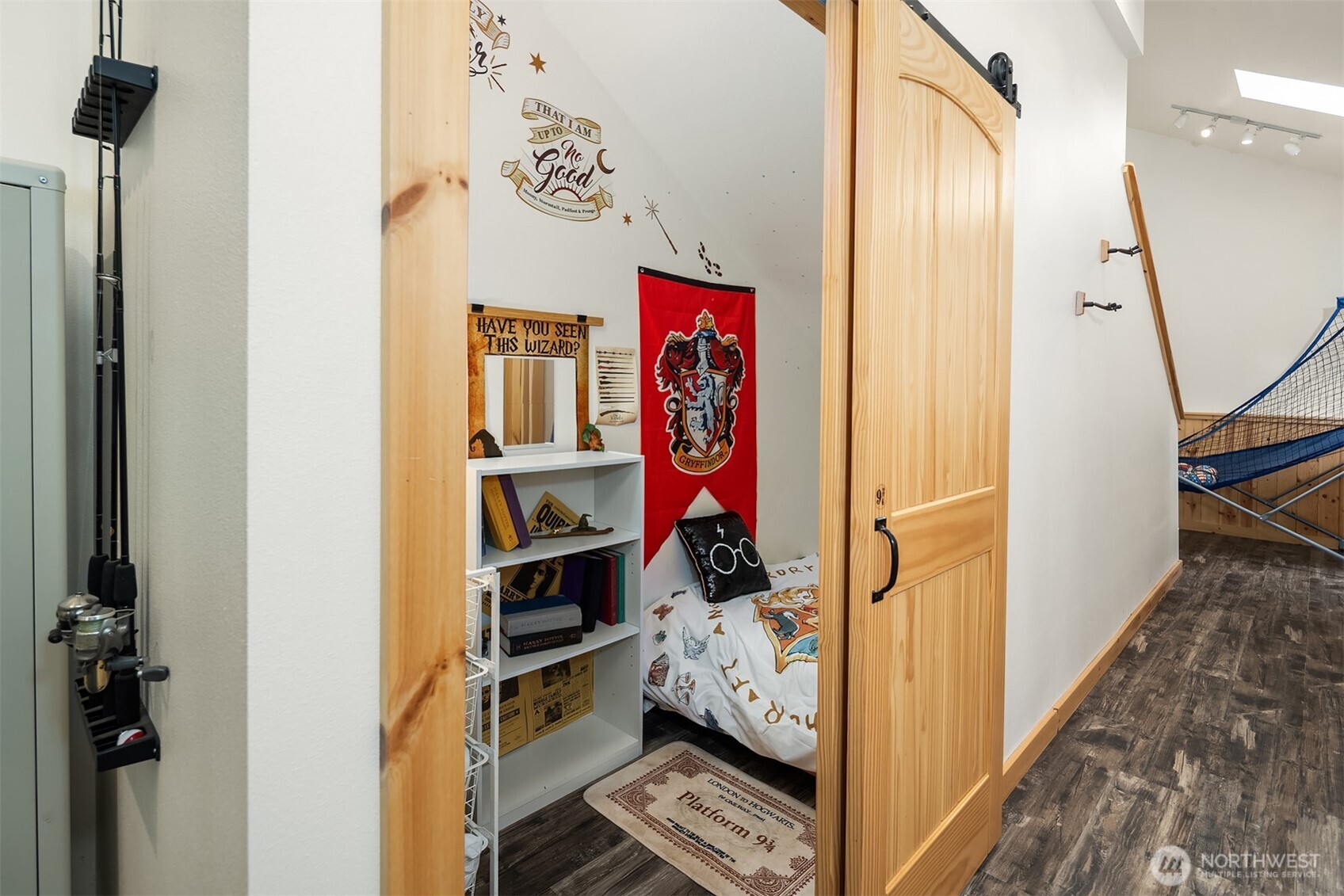 Clinton, Washington, 98236, United States, 3 Bedrooms Bedrooms, ,2 BathroomsBathrooms,Residential,For Sale,1949676