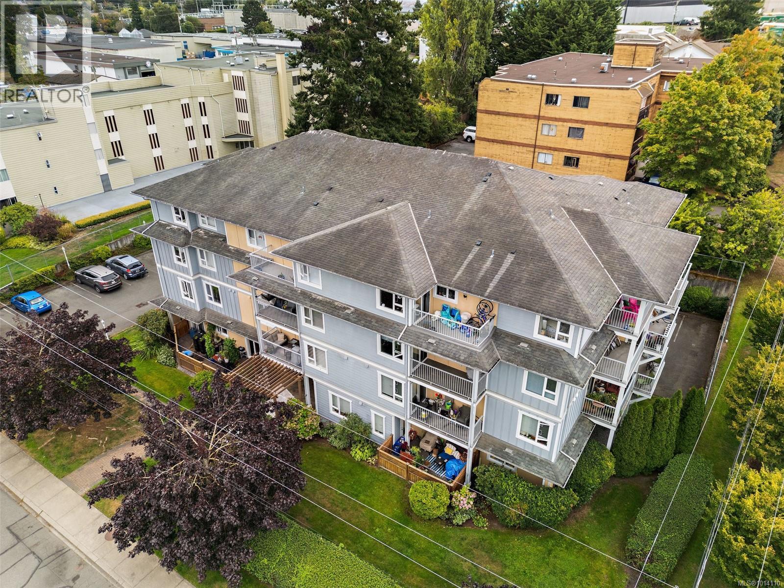 ESQUIMALT, British Columbia, V9A 4R8, CA, 2 Bedrooms Bedrooms, ,2 BathroomsBathrooms,Residential,For Sale,1948785