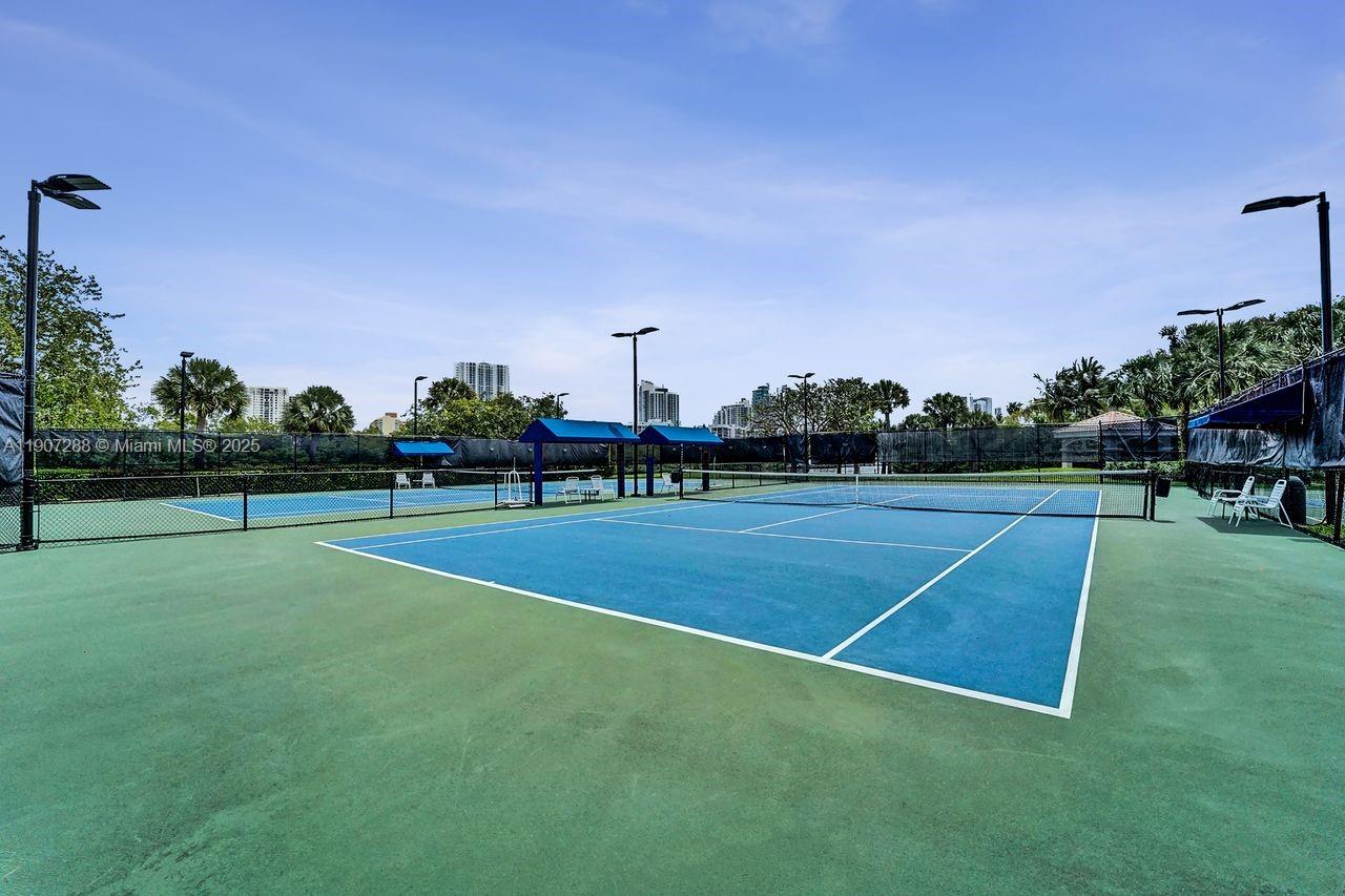 Hollywood, Florida, 33019, United States, 3 Bedrooms Bedrooms, ,3 BathroomsBathrooms,Residential,For Sale,1989592