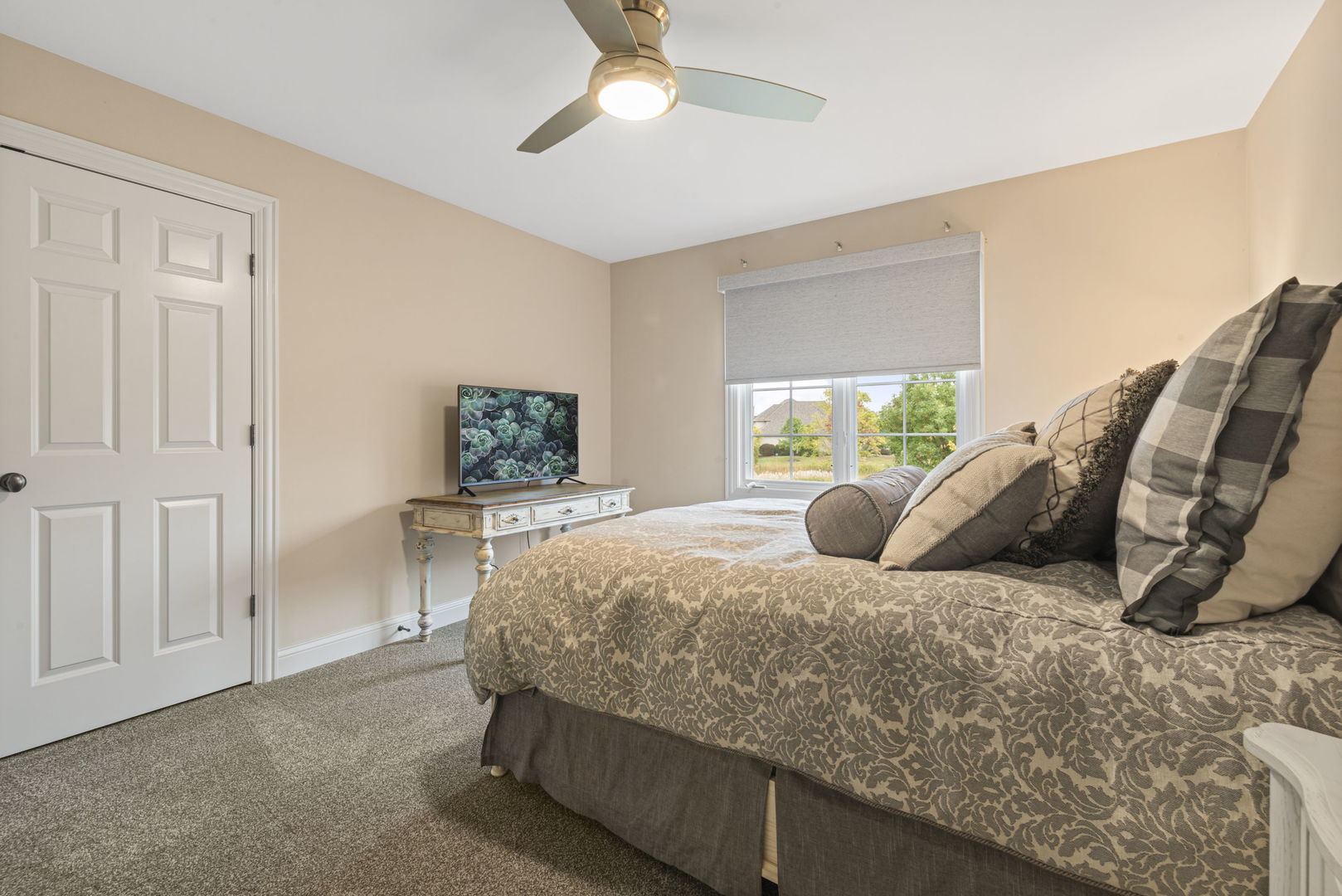 Batavia, Illinois, 60510, United States, 4 Bedrooms Bedrooms, ,6 BathroomsBathrooms,Residential,For Sale,1988116