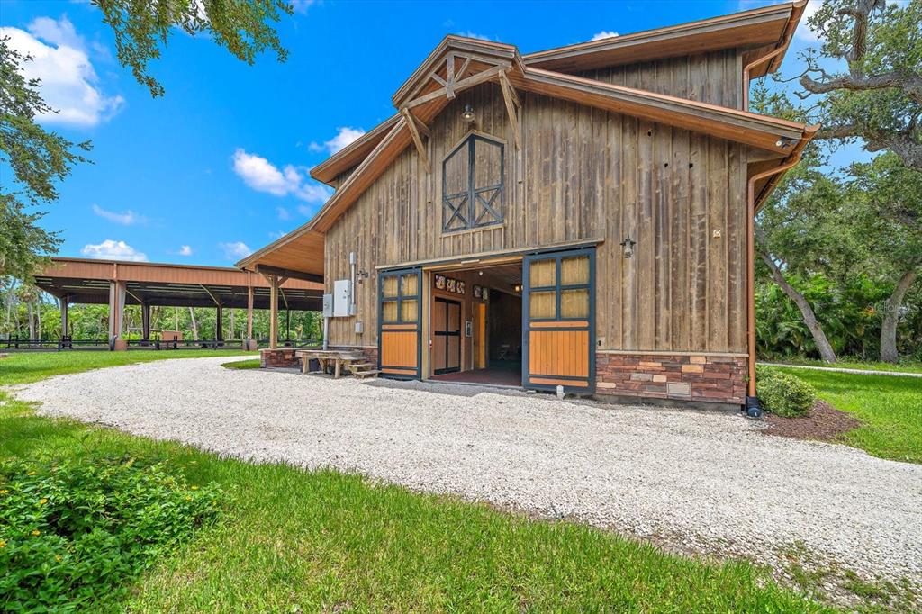 Largo, Florida, 33774, United States, 5 Bedrooms Bedrooms, ,7 BathroomsBathrooms,Residential,For Sale,1876225