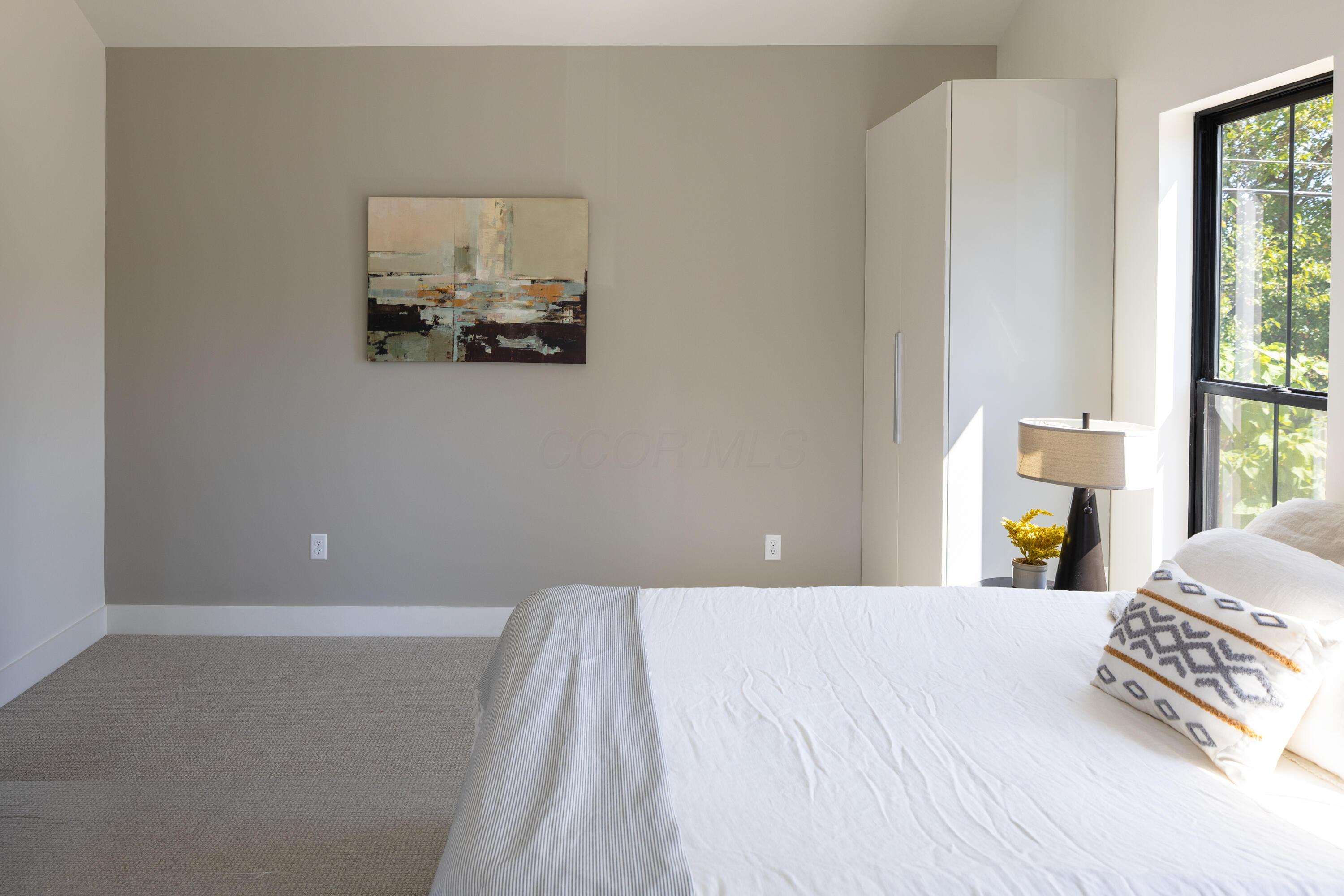 Columbus, Ohio, 43202, United States, 3 Bedrooms Bedrooms, ,3 BathroomsBathrooms,Residential,For Sale,1947098