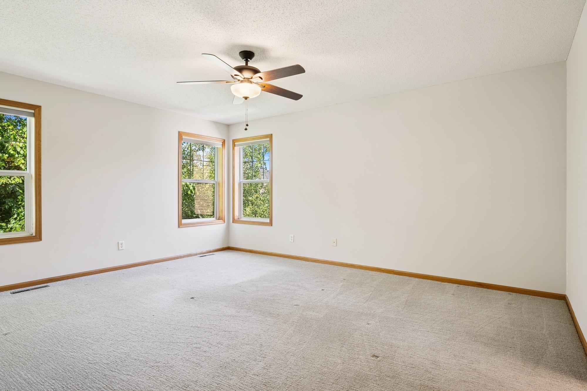 Woodbury, Minnesota, 55129, United States, 5 Bedrooms Bedrooms, ,3 BathroomsBathrooms,Residential,For Sale,1917665