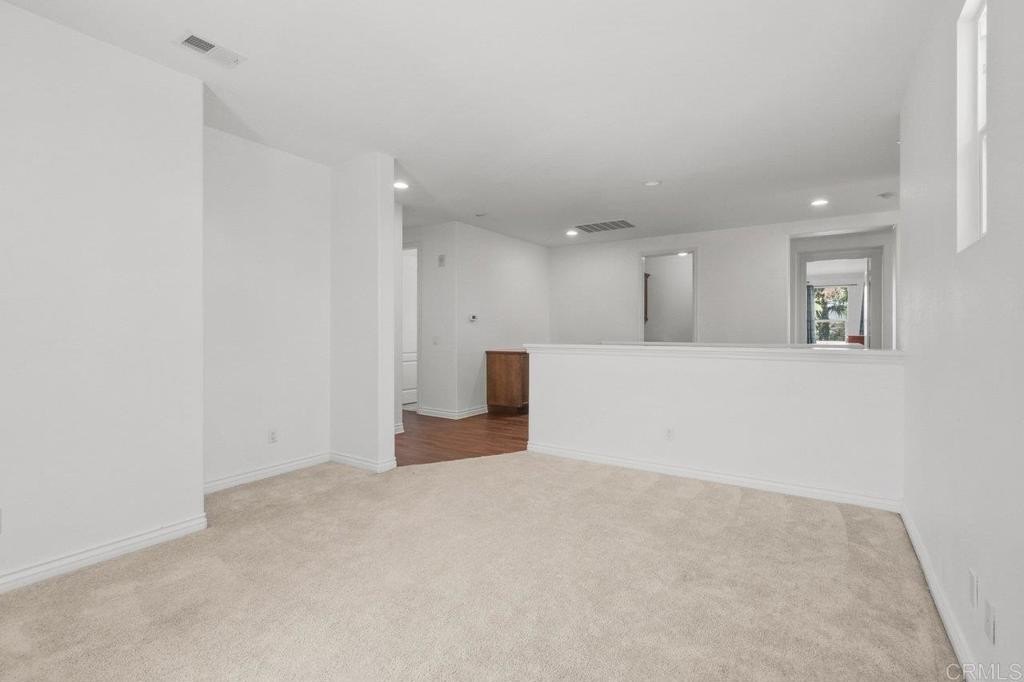 Chula Vista, California, 91914, United States, 4 Bedrooms Bedrooms, ,5 BathroomsBathrooms,Residential,For Sale,1906810