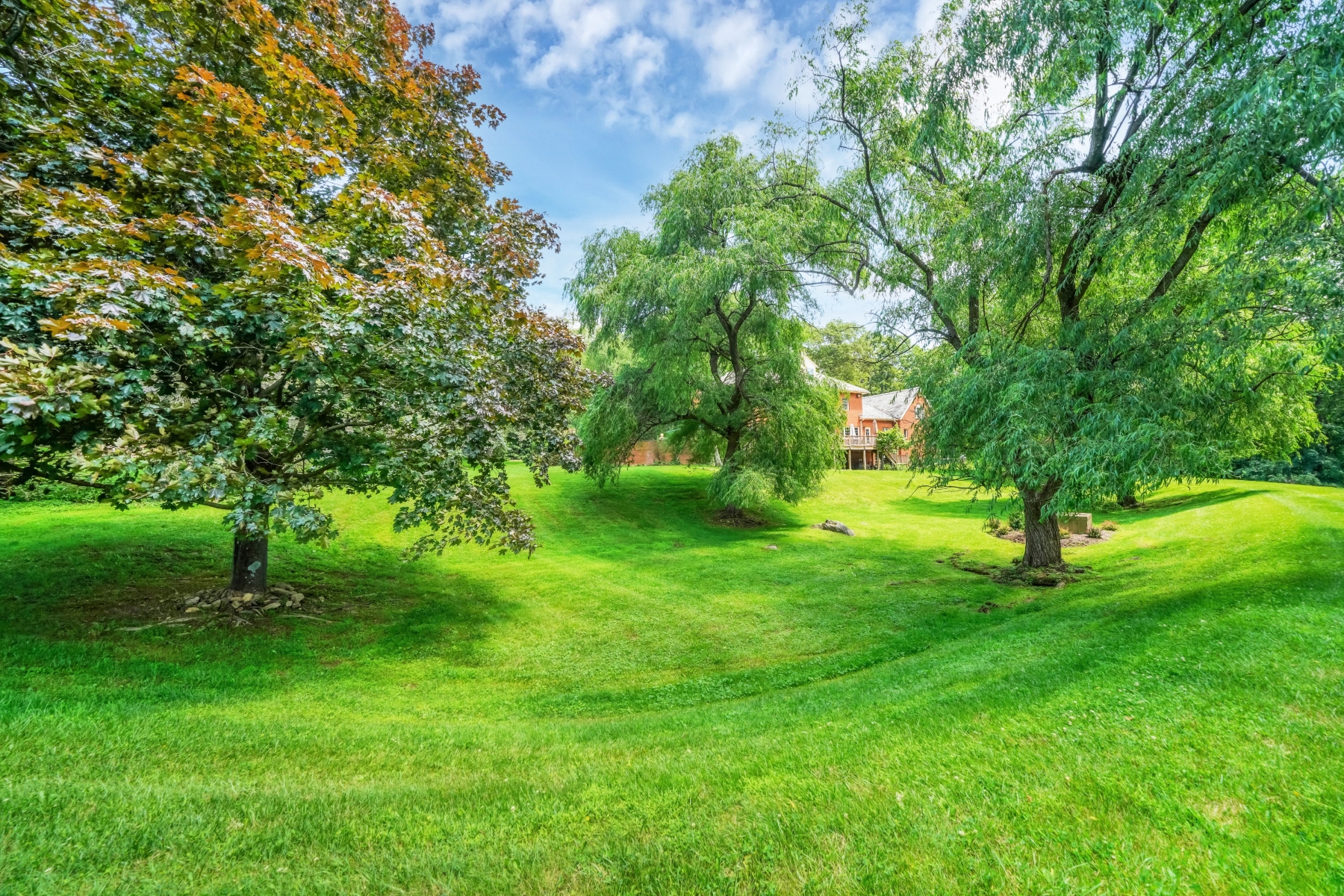  Thoughtfully Designed Stately Brick Colonial Home - 物件實景