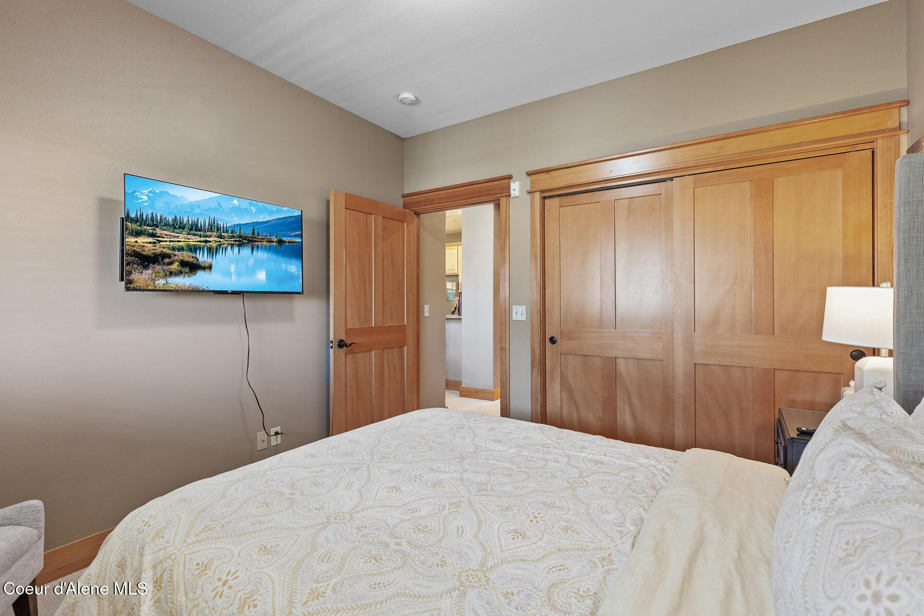 Coeur d'Alene, Idaho, 83814, United States, 2 Bedrooms Bedrooms, ,2 BathroomsBathrooms,Residential,For Sale,1974627