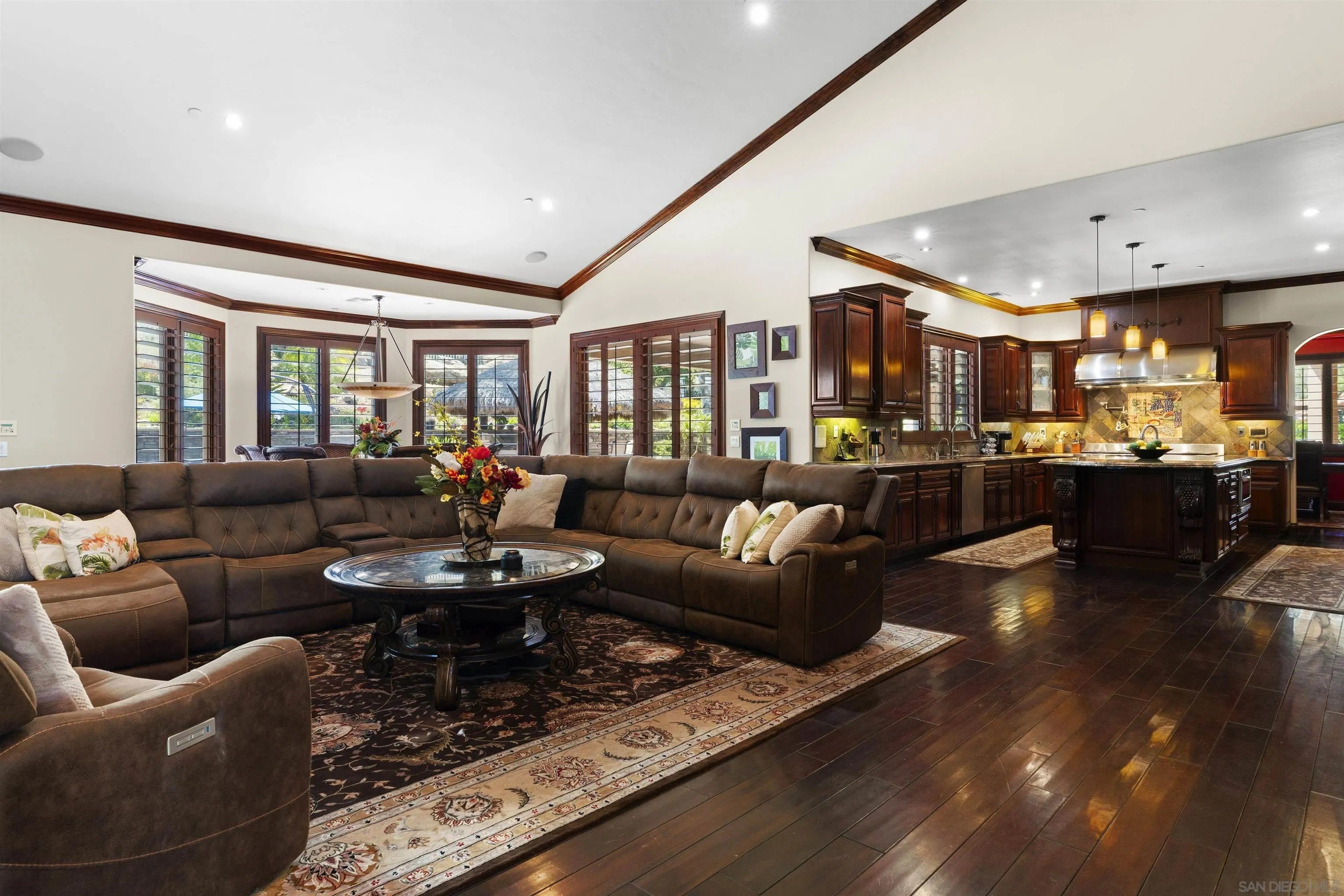 Alpine, California, 91901, United States, 3 Bedrooms Bedrooms, ,5 BathroomsBathrooms,Residential,For Sale,1997111