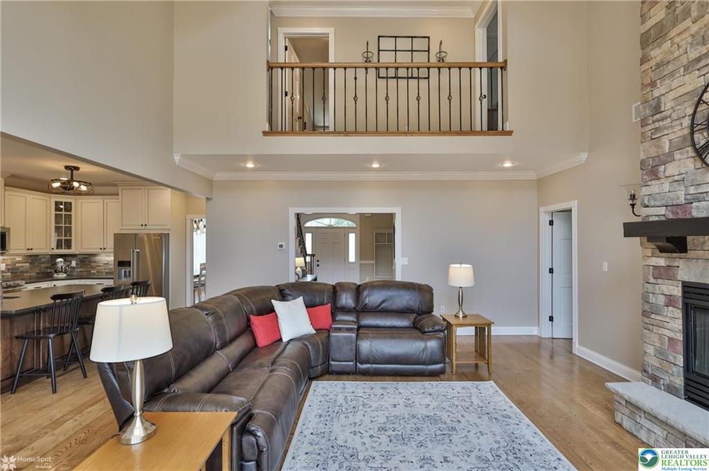 Stroudsburg, Pennsylvania, 18360-6926, United States, 7 Bedrooms Bedrooms, ,4 BathroomsBathrooms,Residential,For Sale,1904497