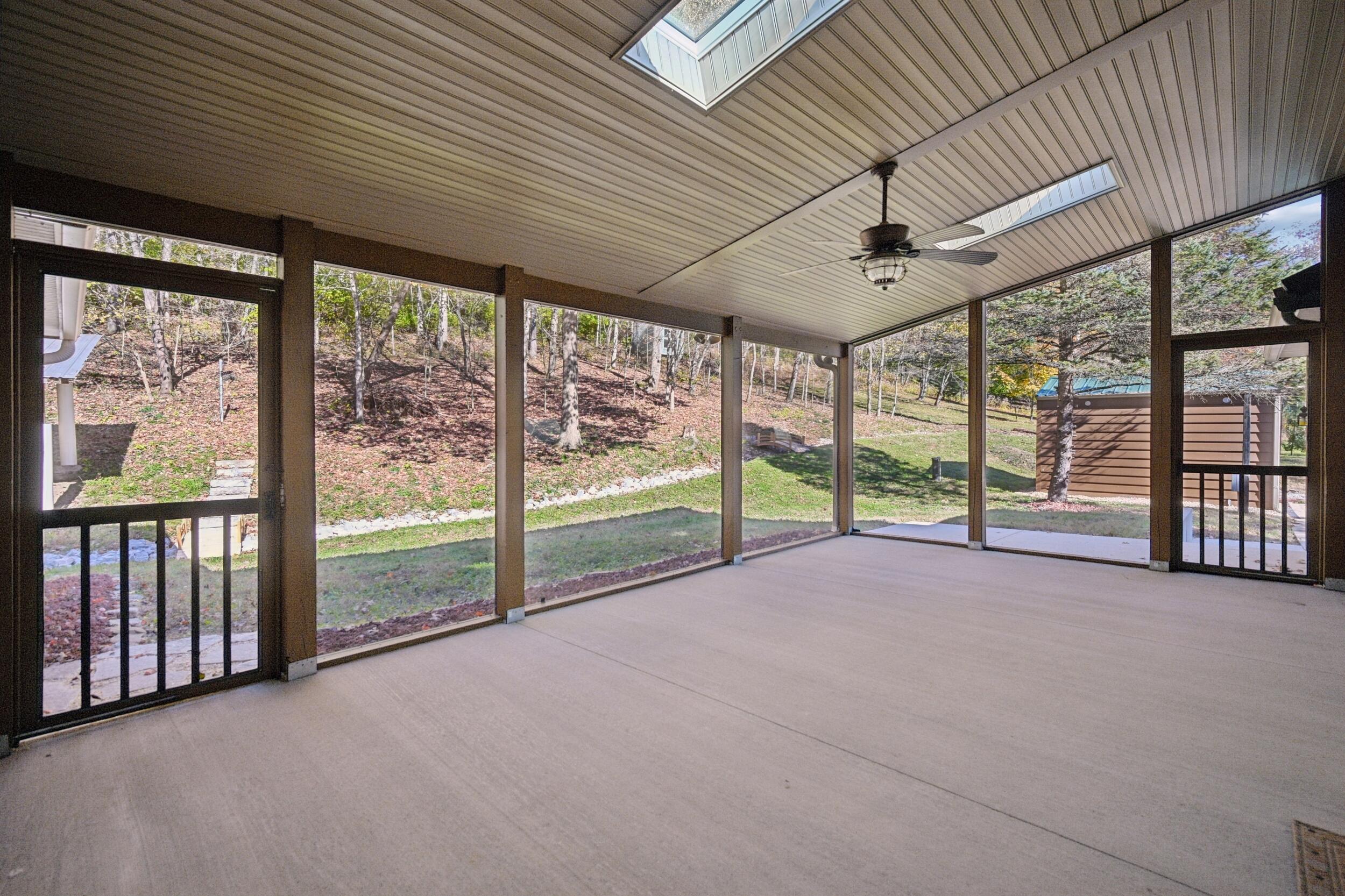 Burlington, Kentucky, 41005, United States, 3 Bedrooms Bedrooms, ,2 BathroomsBathrooms,Residential,For Sale,1989647