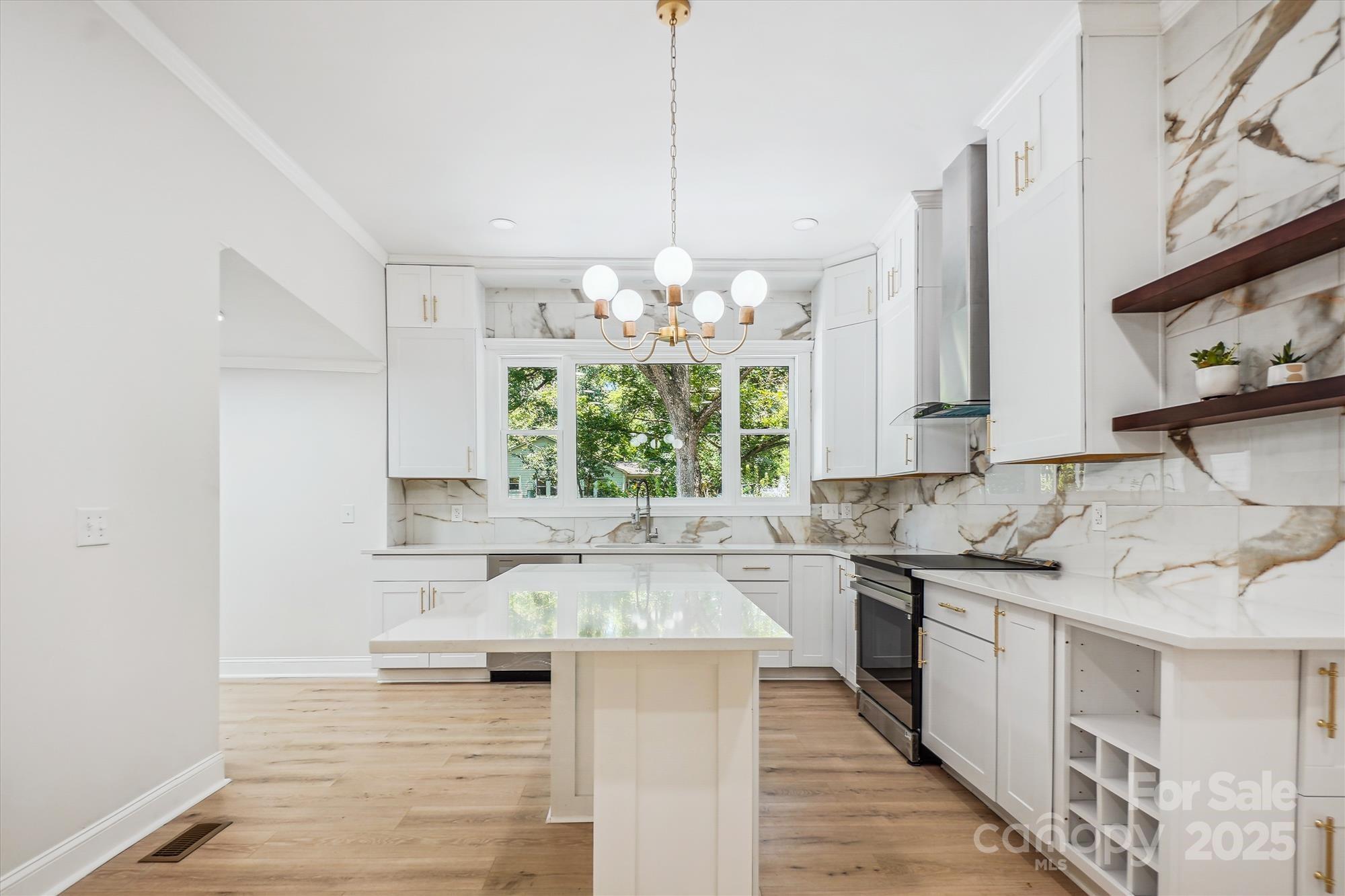 Fort Mill, South Carolina, 29715, United States, 4 Bedrooms Bedrooms, ,4 BathroomsBathrooms,Residential,For Sale,1898922