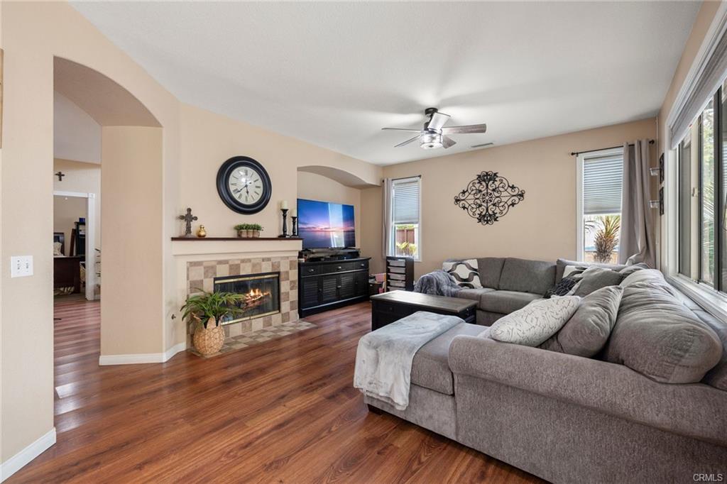 Riverside, California, 92503, United States, 4 Bedrooms Bedrooms, ,2 BathroomsBathrooms,Residential,For Sale,1996402