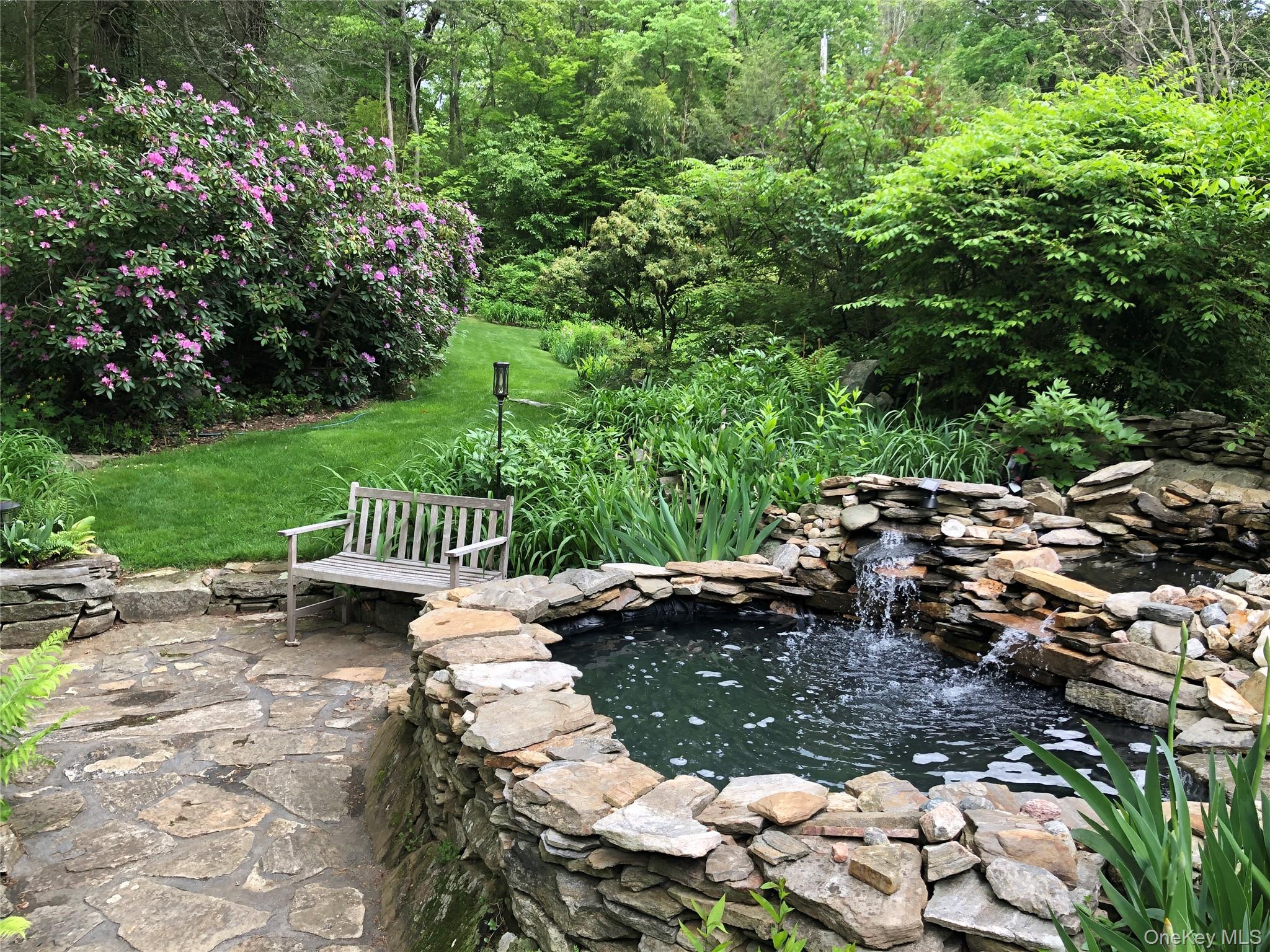 South Salem, New York, 10590, United States, 2 Bedrooms Bedrooms, ,2 BathroomsBathrooms,Residential,For Sale,1949809