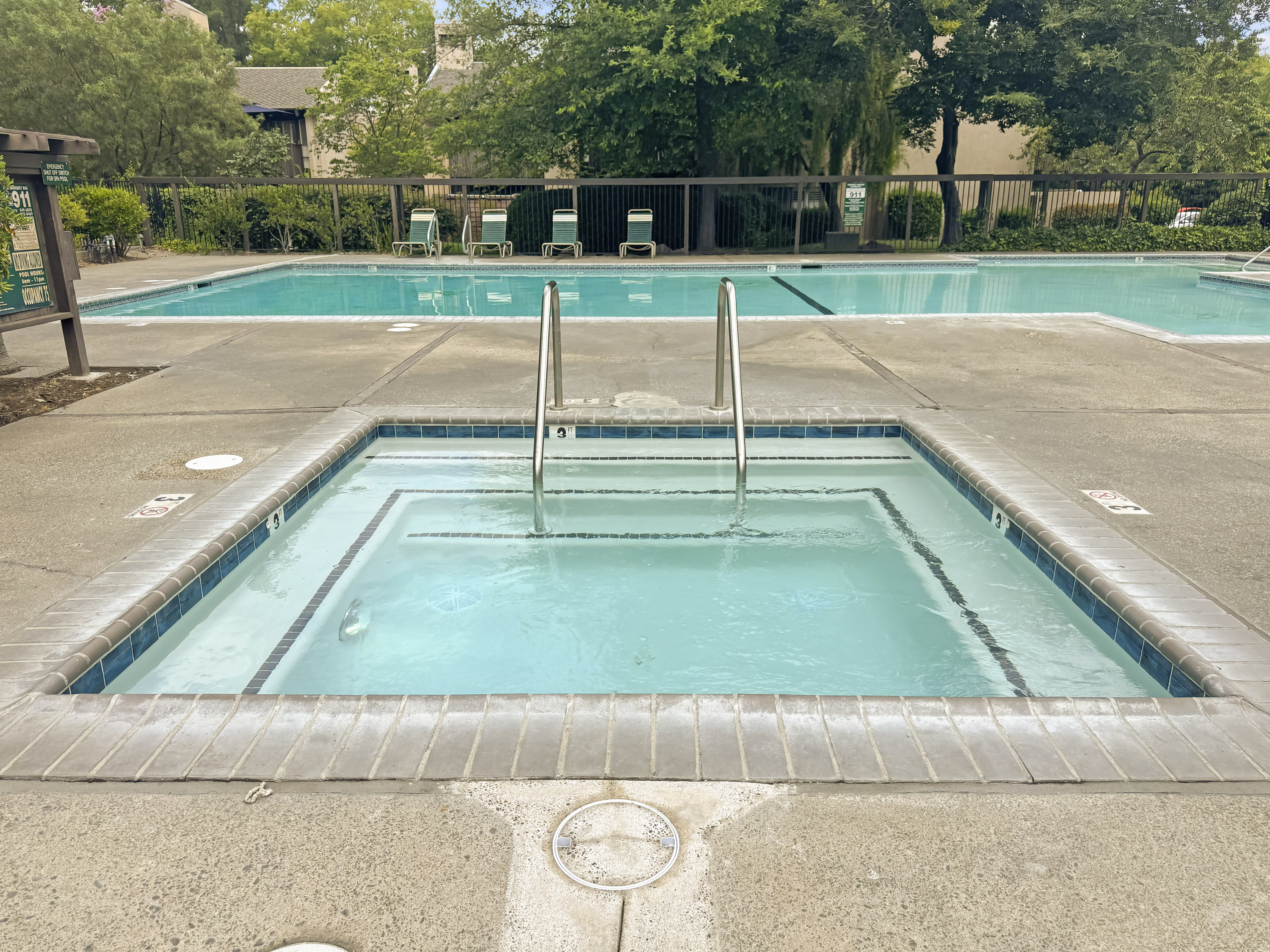  709 Woodside Lane East #2, Sacramento, CA 95825 - 物件實景