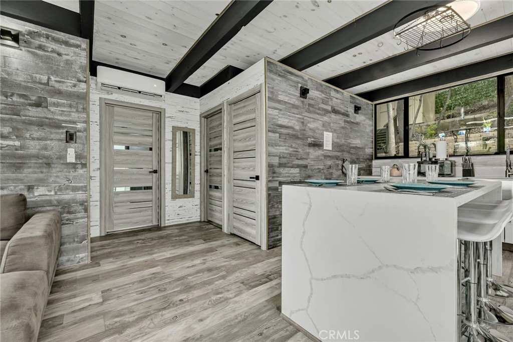 Woodland Hills, California, 91364, United States, 4 Bedrooms Bedrooms, ,2 BathroomsBathrooms,Residential,For Sale,1975100