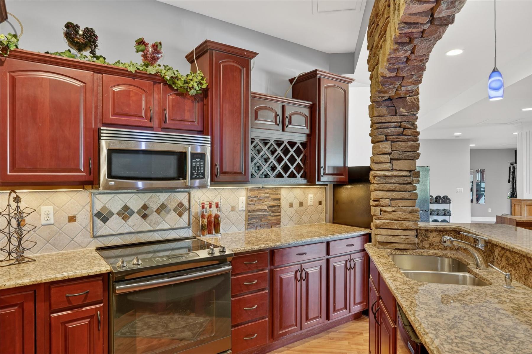  Groveland Township - 物件實景