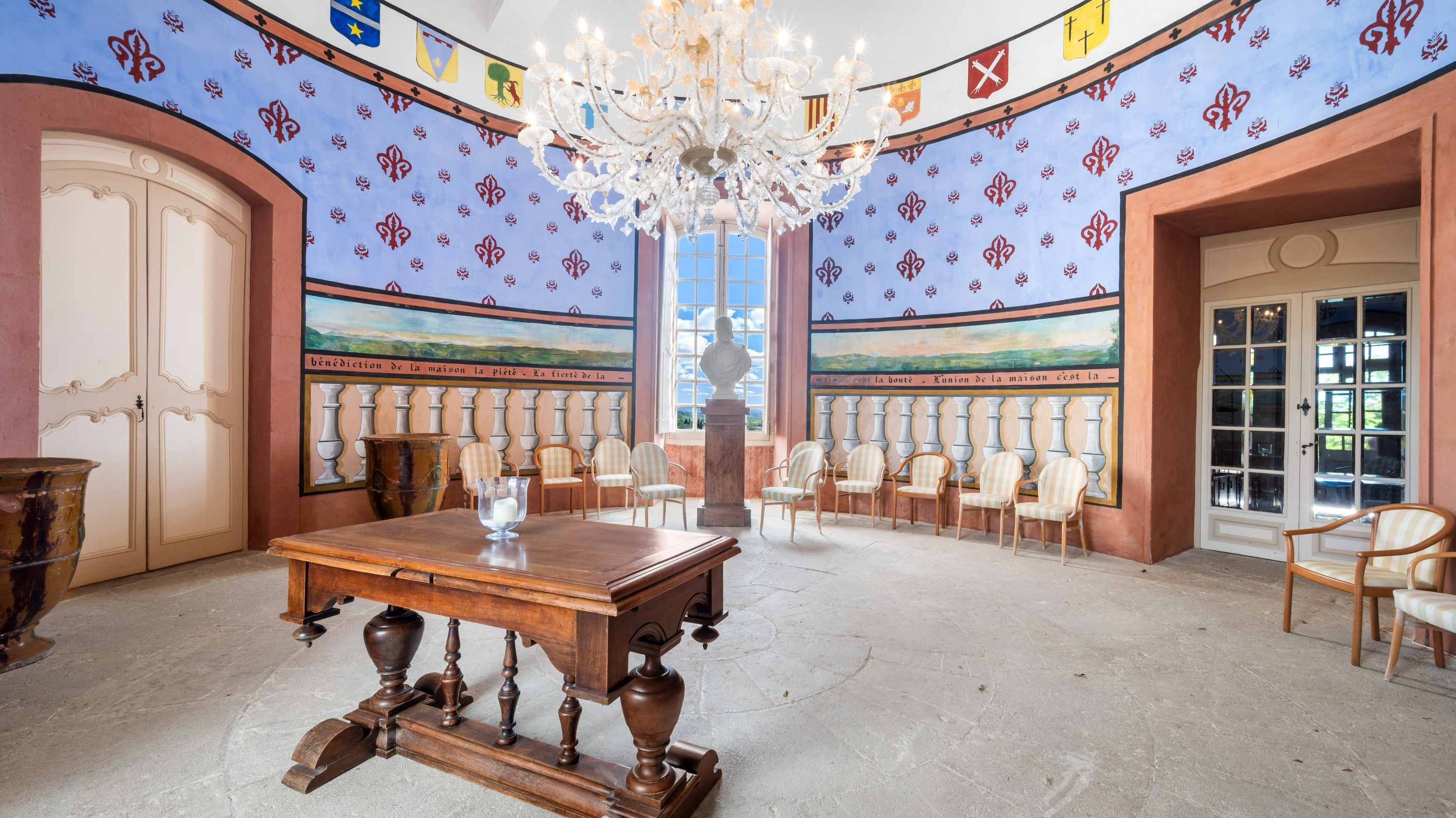  Exceptional Château in Provence – Elegance, History & Refinement - 物件實景