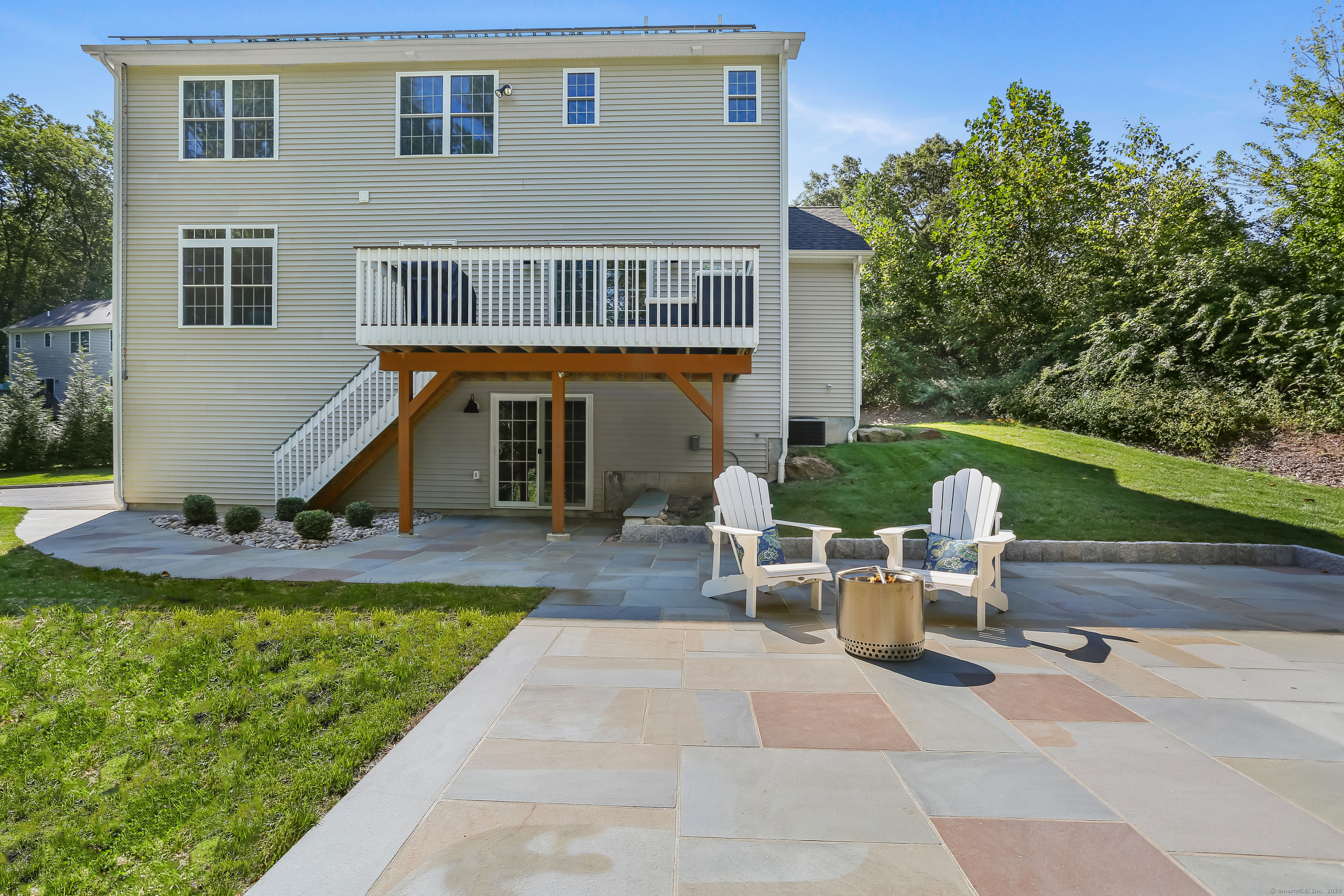 Shelton, Connecticut, 06484, United States, 4 Bedrooms Bedrooms, ,3 BathroomsBathrooms,Residential,For Sale,1939278