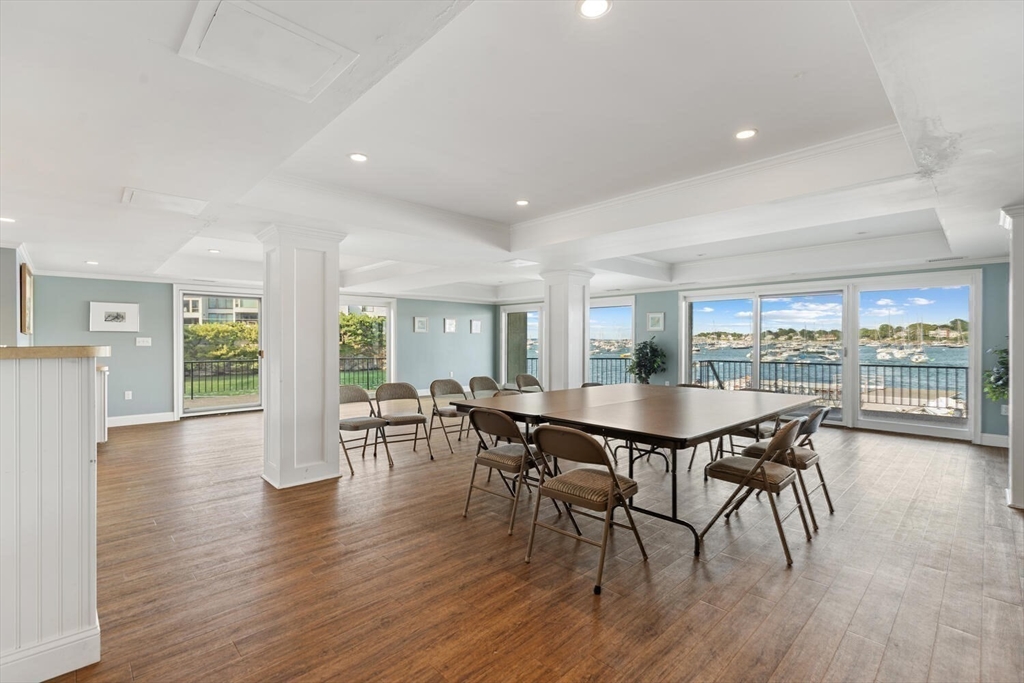 Marblehead, Massachusetts, 01945, United States, 2 Bedrooms Bedrooms, ,2 BathroomsBathrooms,Residential,For Sale,1895462
