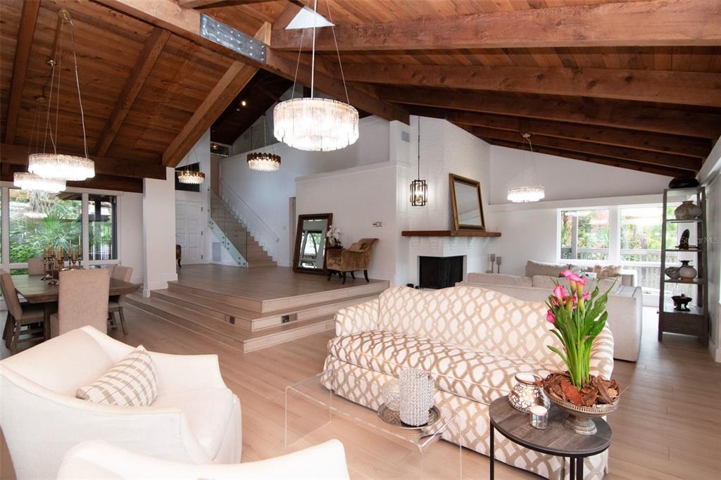 Dunedin, Florida, 34698, United States, 4 Bedrooms Bedrooms, ,5 BathroomsBathrooms,Residential,For Sale,1987490