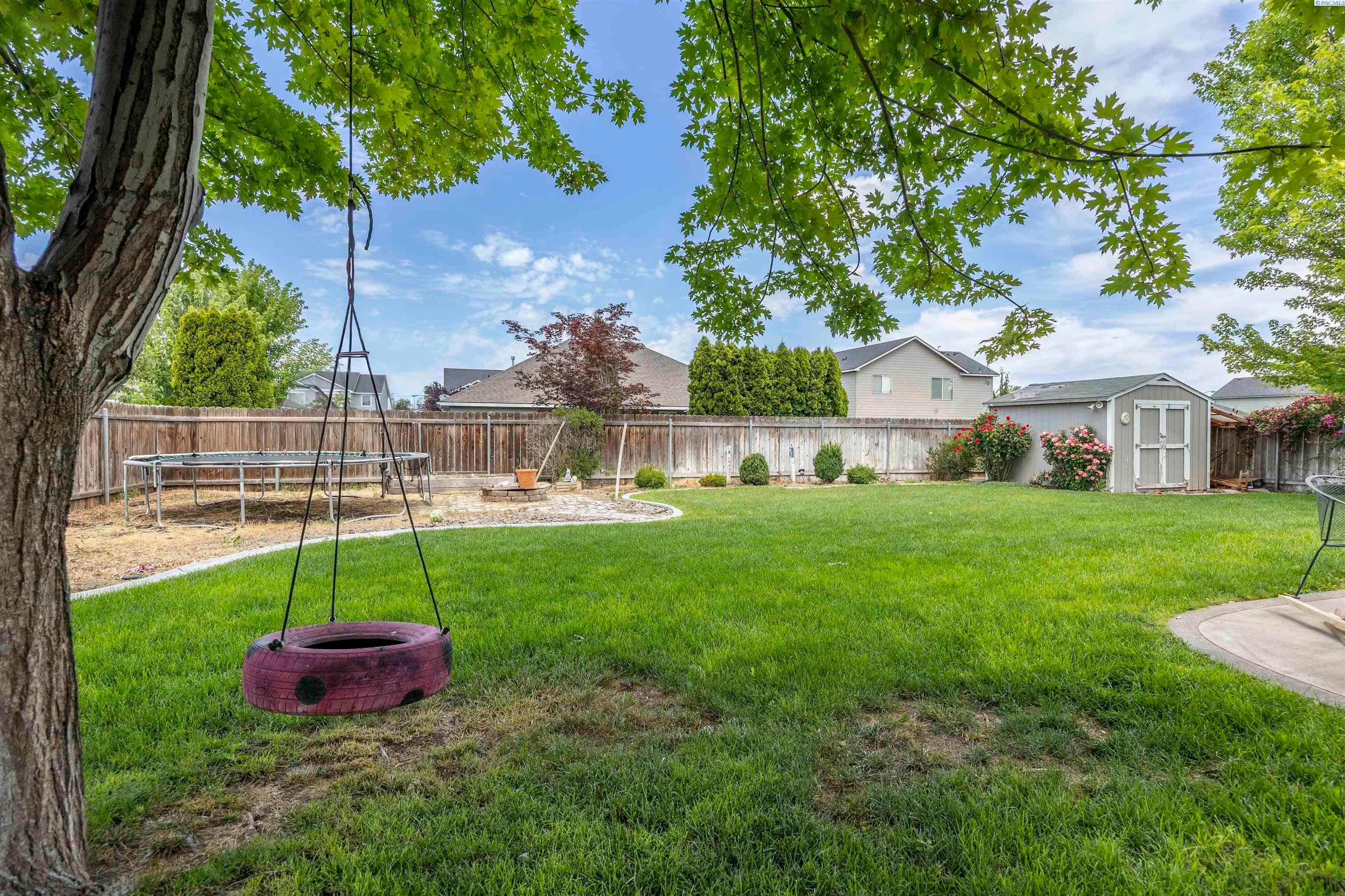 Pasco, Washington, 99301, United States, 5 Bedrooms Bedrooms, ,3 BathroomsBathrooms,Residential,For Sale,1921560