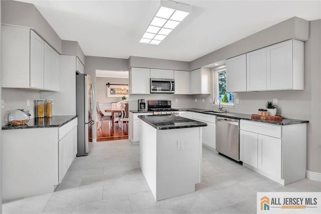 South River, New Jersey, 08882, United States, 4 Bedrooms Bedrooms, ,3 BathroomsBathrooms,Residential,For Sale,1940787