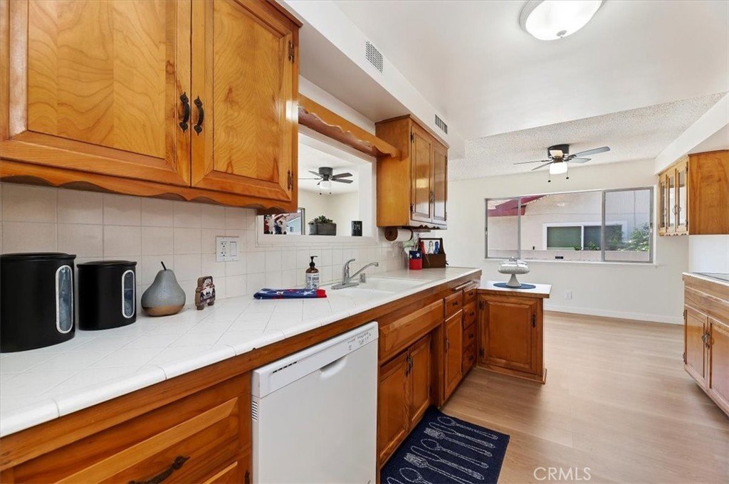 Pomona, California, 91767, United States, 4 Bedrooms Bedrooms, ,2 BathroomsBathrooms,Residential,For Sale,1827977