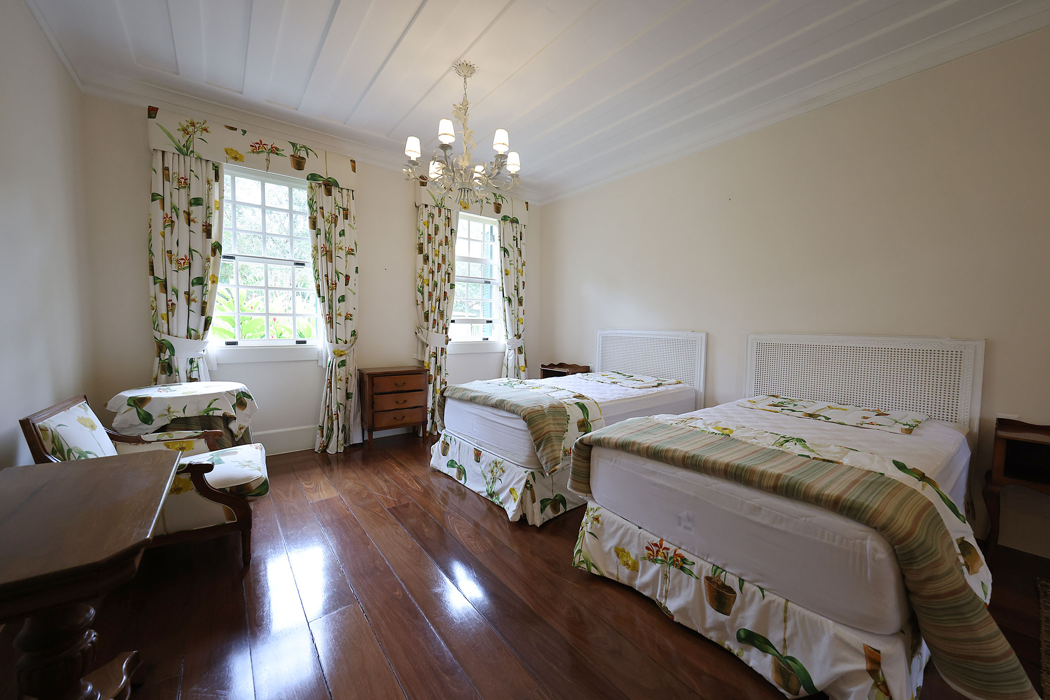  Renovated Farm with an Impressive Main Residence and Complete Infrastructure - 物件實景