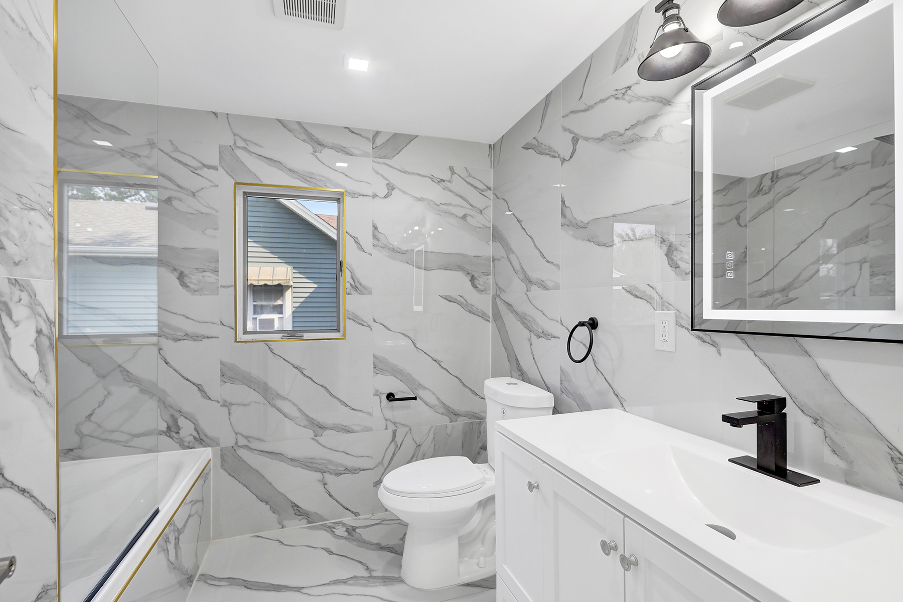 Oceanside, New York, 11572, United States, 5 Bedrooms Bedrooms, ,3 BathroomsBathrooms,Residential,For Sale,1914667