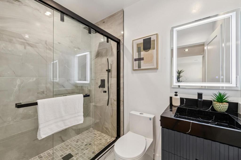 San Francisco, California, 94116, United States, 4 Bedrooms Bedrooms, ,4 BathroomsBathrooms,Residential,For Sale,2014062