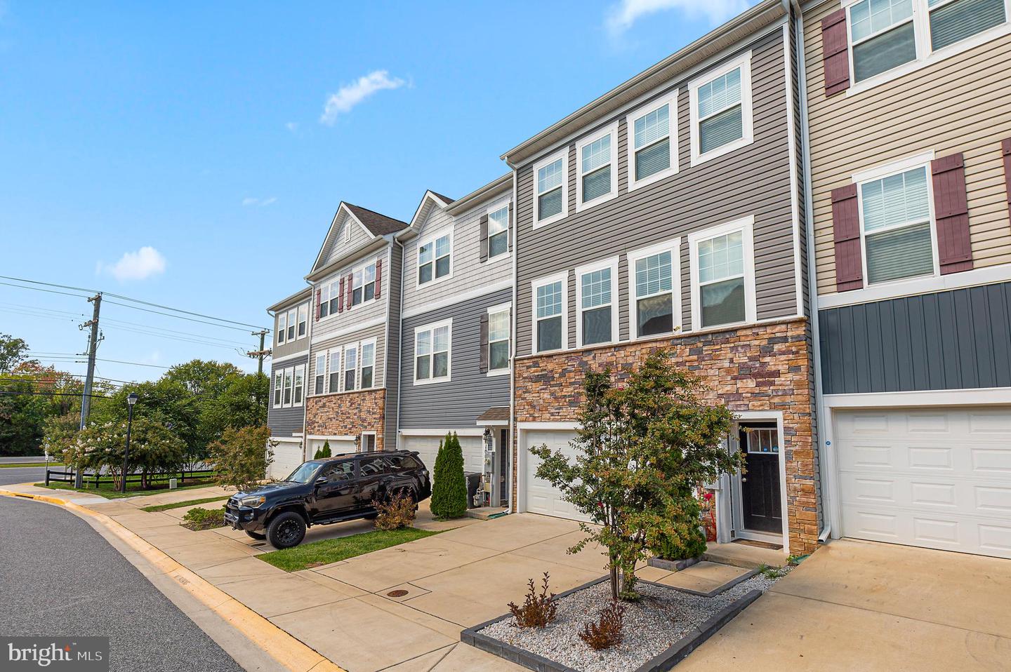 Severn, Maryland, 21144, United States, 4 Bedrooms Bedrooms, ,4 BathroomsBathrooms,Residential,For Sale,1957438