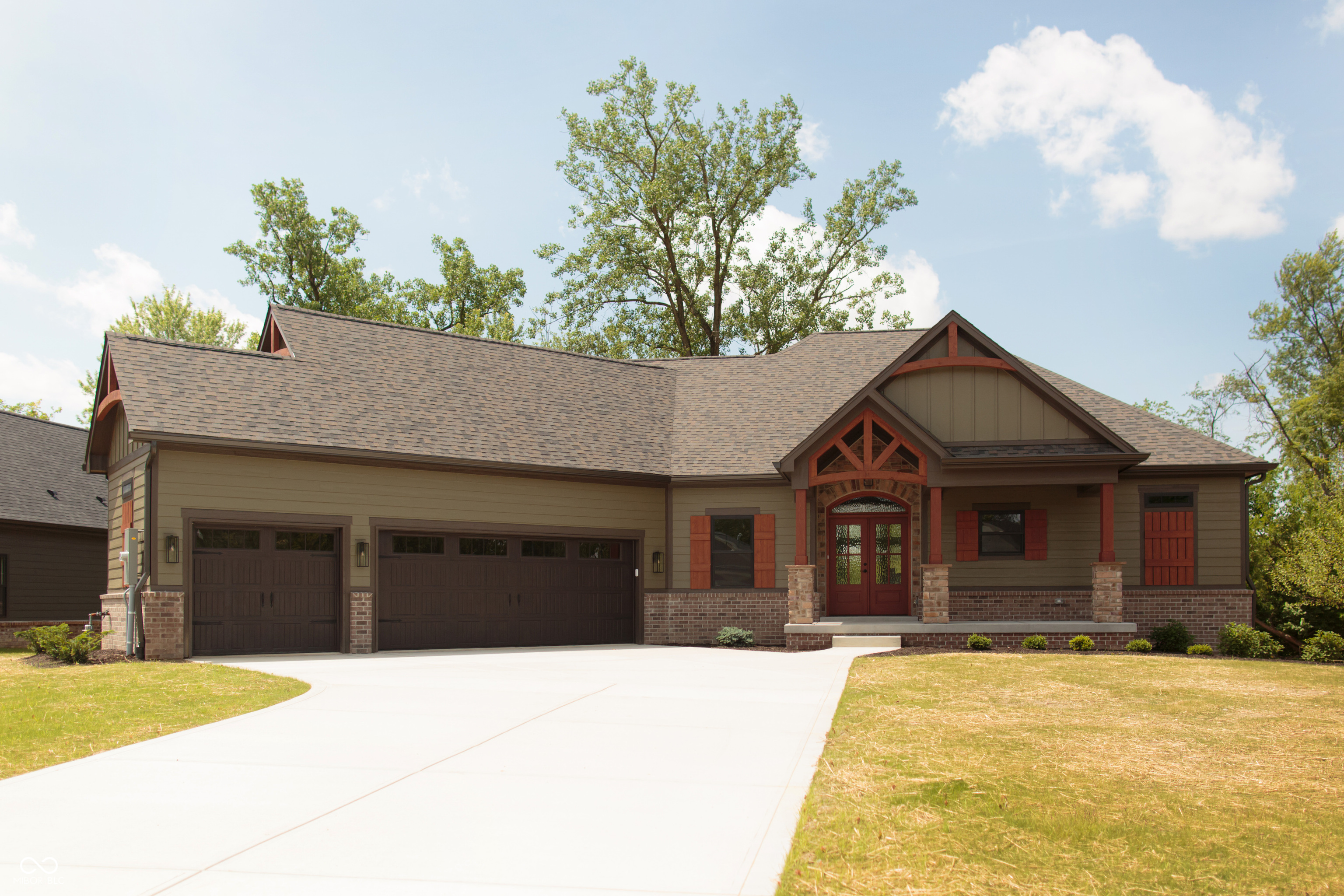 Columbus, Indiana, 47201, United States, 3 Bedrooms Bedrooms, ,2 BathroomsBathrooms,Residential,For Sale,1976356
