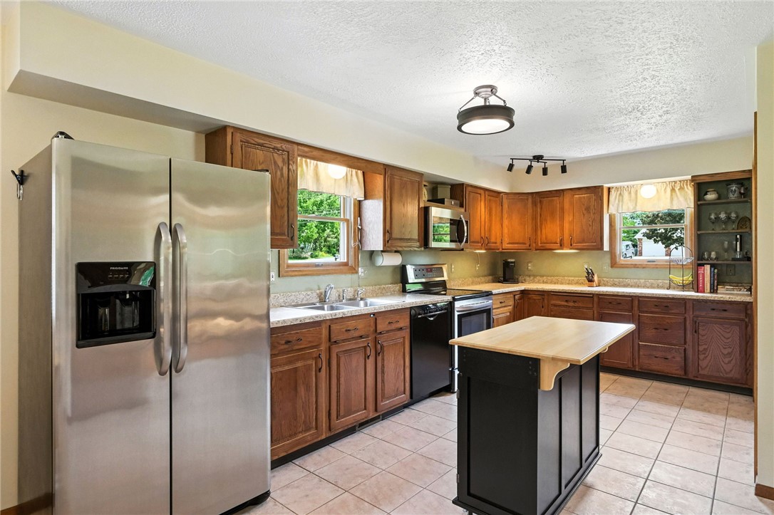 Adams Twp, Pennsylvania, 16046, United States, 3 Bedrooms Bedrooms, ,3 BathroomsBathrooms,Residential,For Sale,1896519