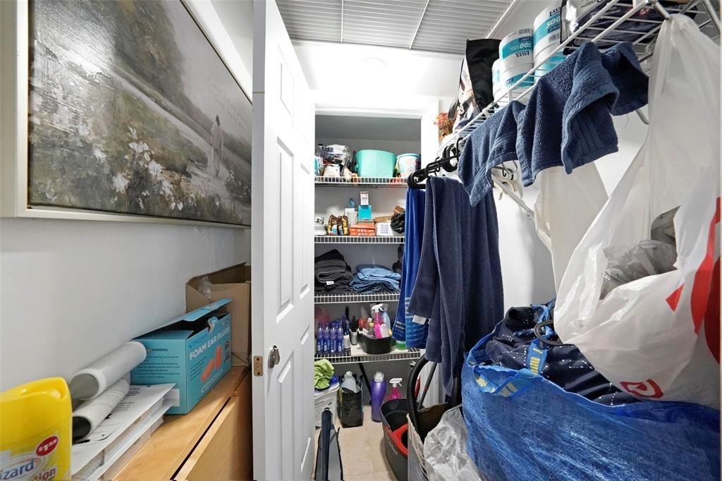 Miami Beach, Florida, 33139, United States, 2 Bedrooms Bedrooms, ,2 BathroomsBathrooms,Residential,For Sale,1923185