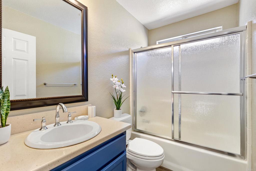 Oceanside, California, 92056, United States, 3 Bedrooms Bedrooms, ,2 BathroomsBathrooms,Residential,For Sale,1988235