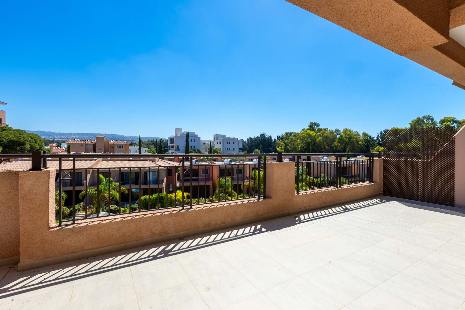  Move-In-Ready Two Bedroom Apartment in a Gated Complex, Universal, Pafos - 物件實景