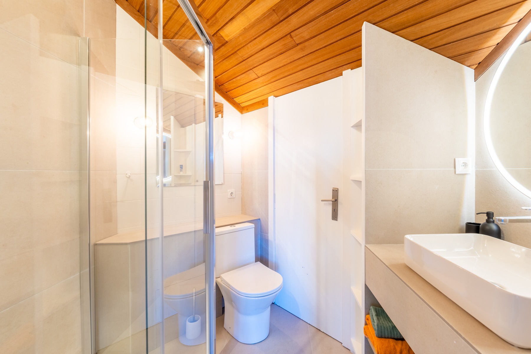  Detached house, 6 bedrooms, for Sale - 物件實景