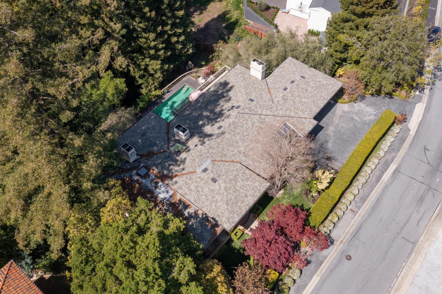 Hillsborough, California, 94010, United States, 4 Bedrooms Bedrooms, ,6 BathroomsBathrooms,Residential,For Sale,1941061