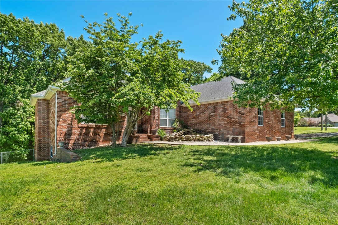 Rogers, Arkansas, 72756, United States, 5 Bedrooms Bedrooms, ,4 BathroomsBathrooms,Residential,For Sale,1838884