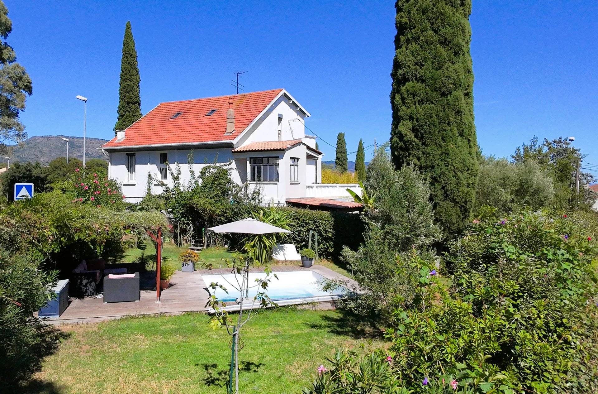 Bormes-les-Mimosas, Provence-Alpes-Côte d’Azur, 83230, FR, 5 Bedrooms Bedrooms, ,Residential,For Sale,1942305