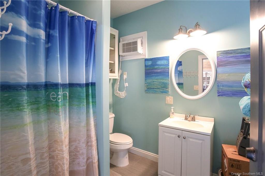 Iowa, Louisiana, 70647, United States, 4 Bedrooms Bedrooms, ,5 BathroomsBathrooms,Residential,For Sale,1978673