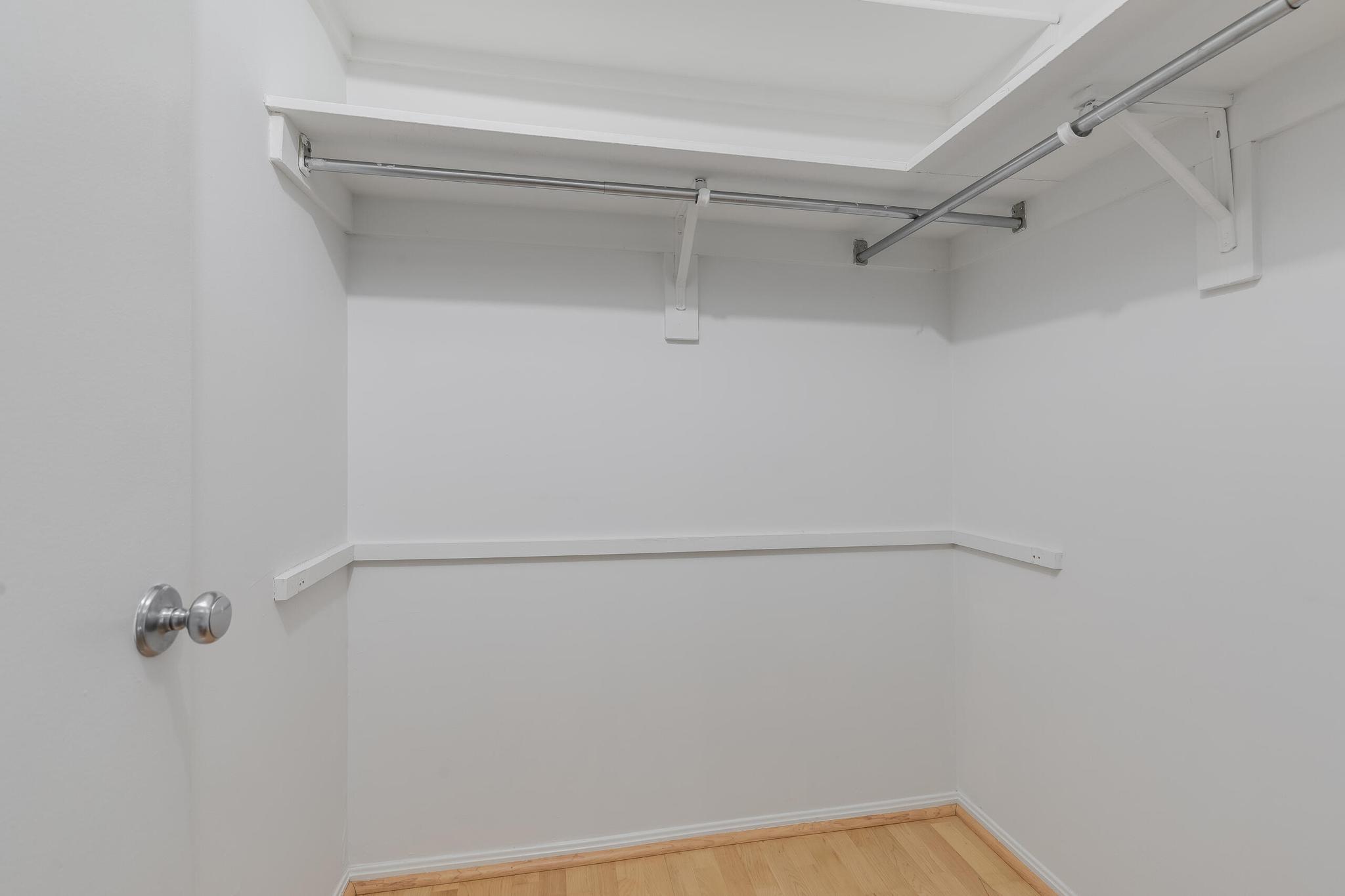  8360 Greensboro Drive, Mclean, VA, 22102 - 物件實景