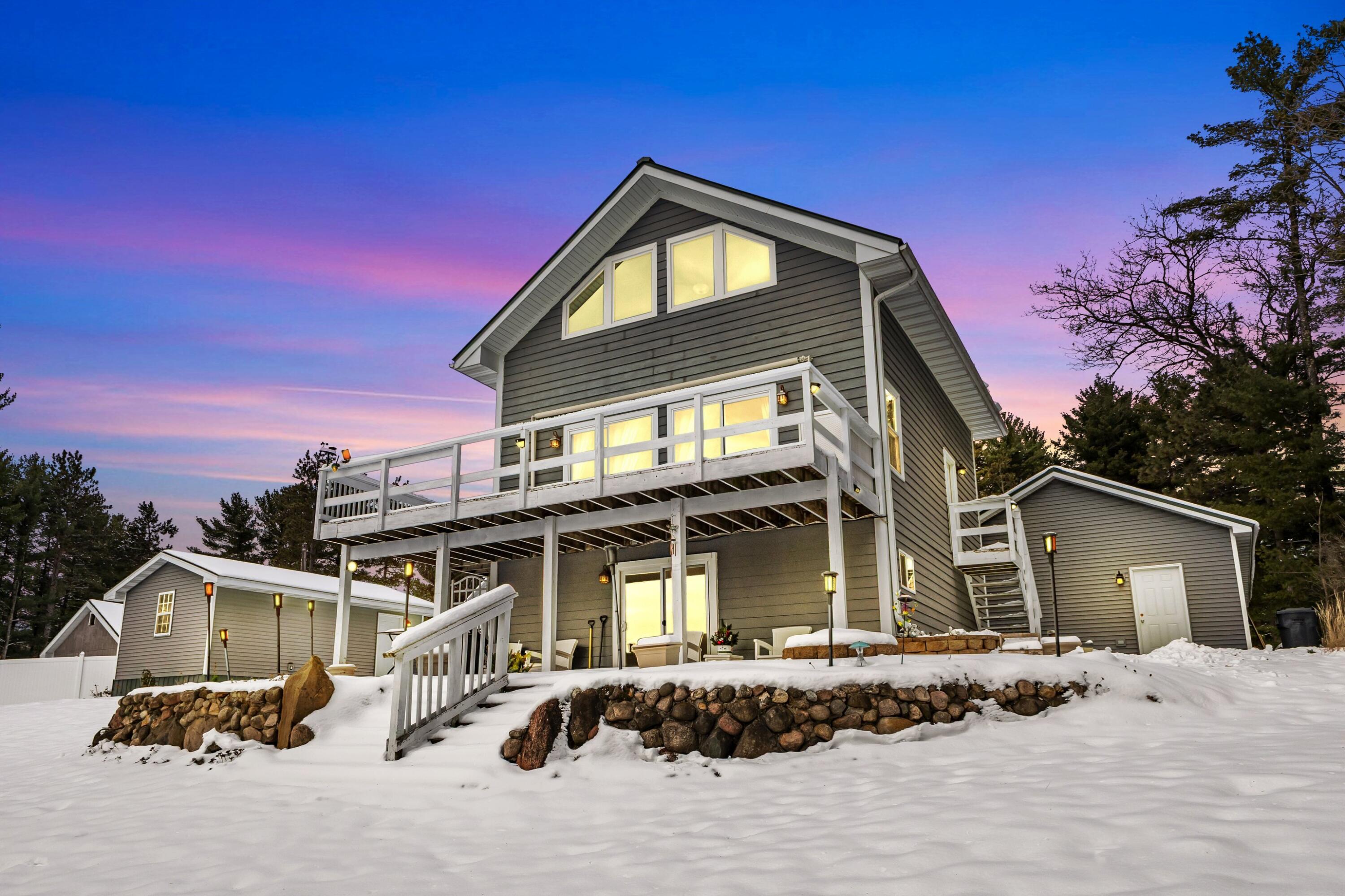 Springfield, Wisconsin, 53964, United States, 3 Bedrooms Bedrooms, ,2 BathroomsBathrooms,Residential,For Sale,2002978