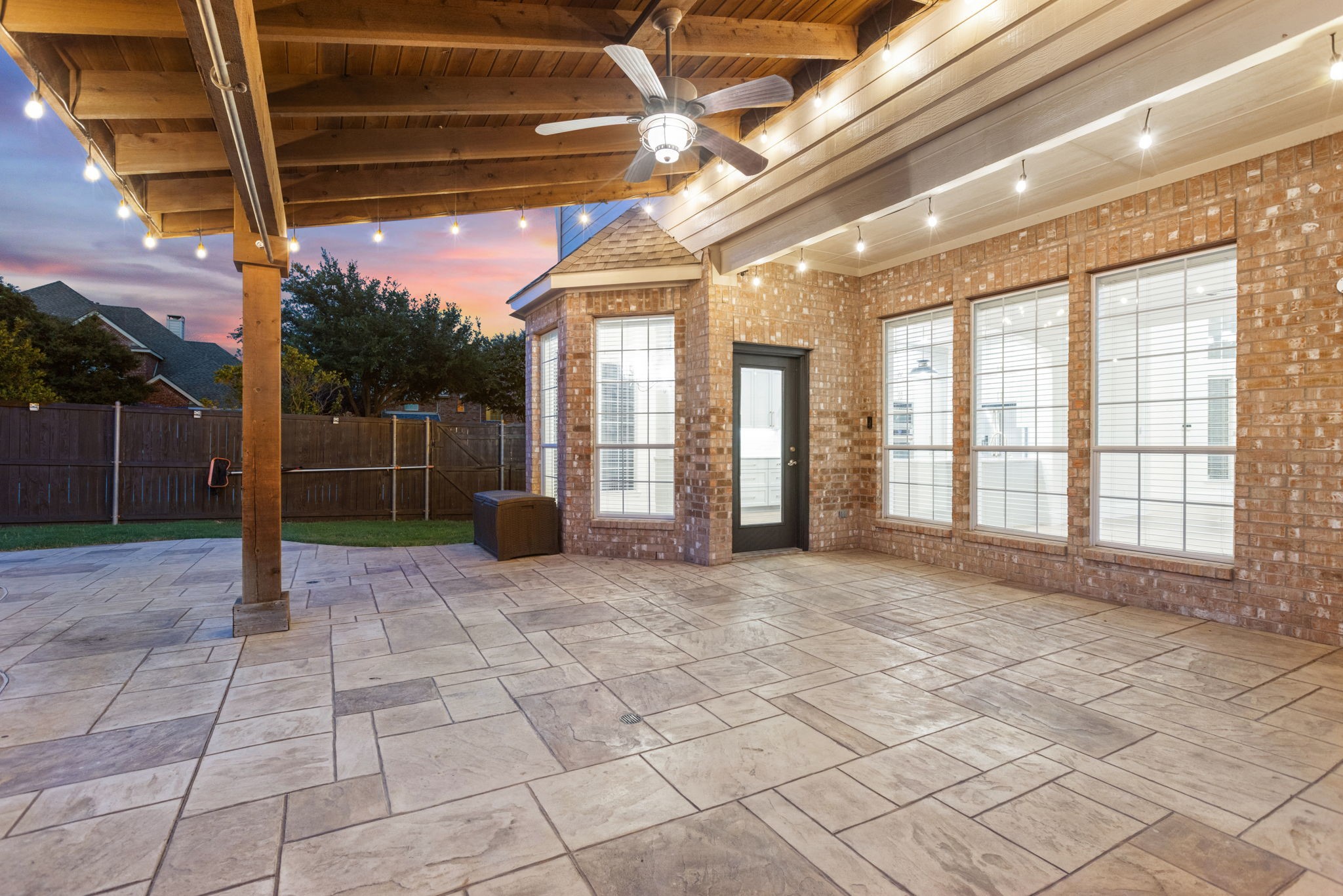 McKinney, Texas, 75072, United States, 4 Bedrooms Bedrooms, ,4 BathroomsBathrooms,Residential,For Sale,1933487