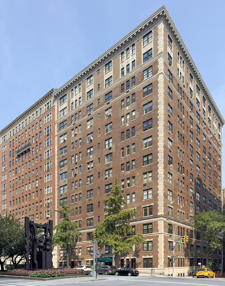 New York City, New York, 10128, United States, 3 Bedrooms Bedrooms, ,5 BathroomsBathrooms,Residential,For Sale,1940991