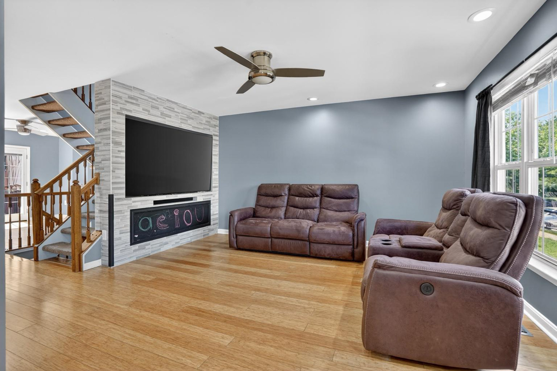  12887 Hunterbrook Drive, Woodbridge, VA, 22192 - 物件實景