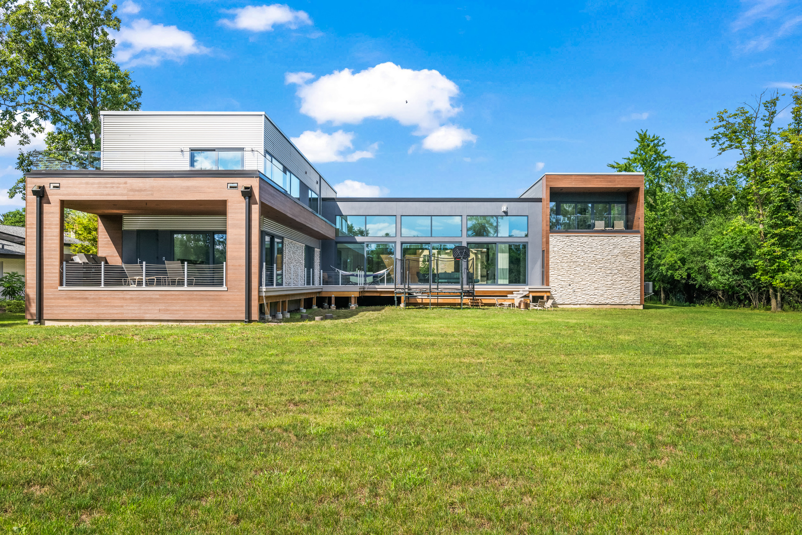 Glenview, Illinois, 60025, United States, 6 Bedrooms Bedrooms, ,8 BathroomsBathrooms,Residential,For Sale,1941643