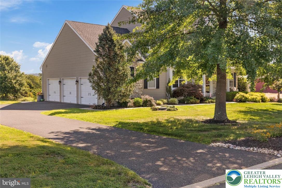 Marlborough Twp, Pennsylvania, 18054, United States, 5 Bedrooms Bedrooms, ,4 BathroomsBathrooms,Residential,For Sale,1918546
