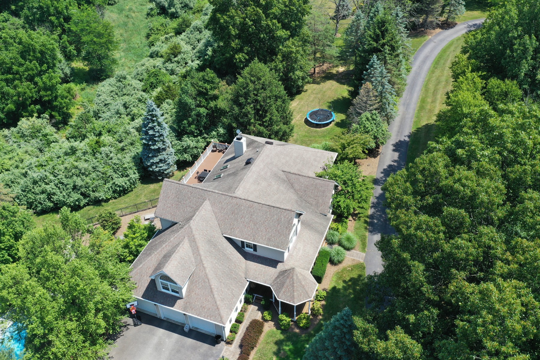  Custom Built Colonial Home with Mountain Views and Exceptional Outdoor Setting - 物件實景