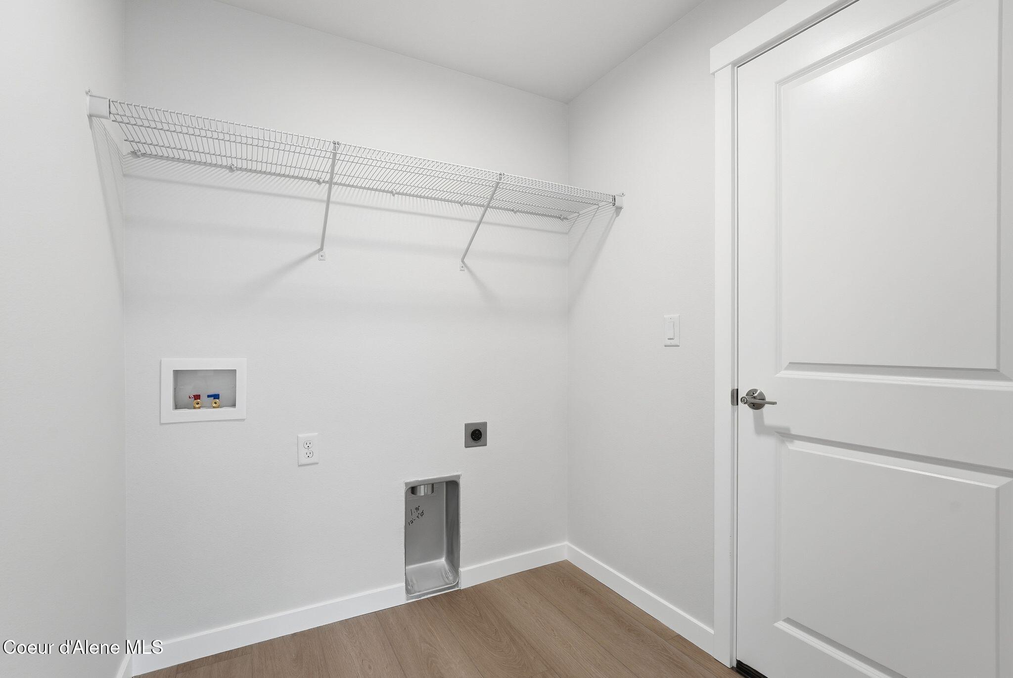 Coeur D'alene, Idaho, 83815, United States, 3 Bedrooms Bedrooms, ,Residential,For Sale,1991983